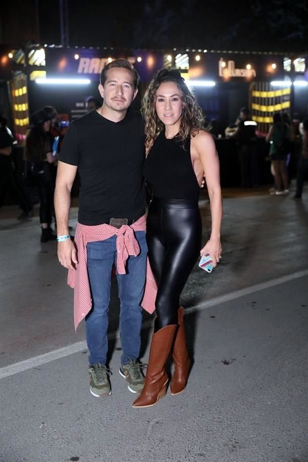 Mauricio Zavala y Julia Ramos de Zavala