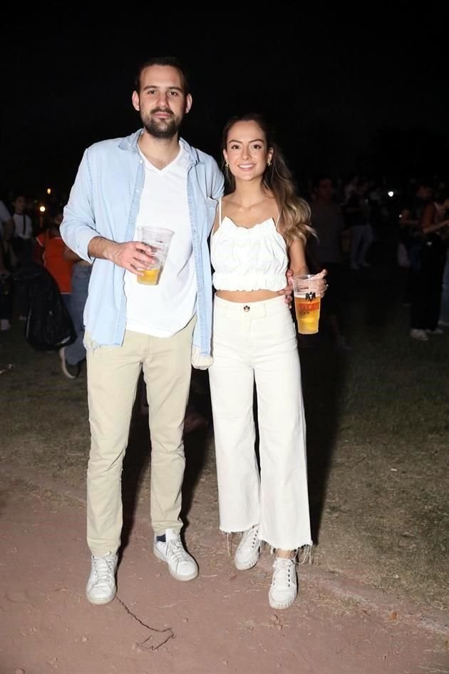 Patricio Calderoni y Laura Urchurtu