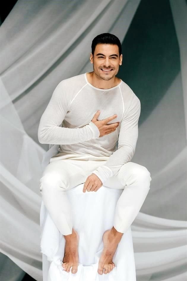El cantante Carlos Rivera escribió hace años el sencillo en el que expresa todo el amor que siente por su progenitora.