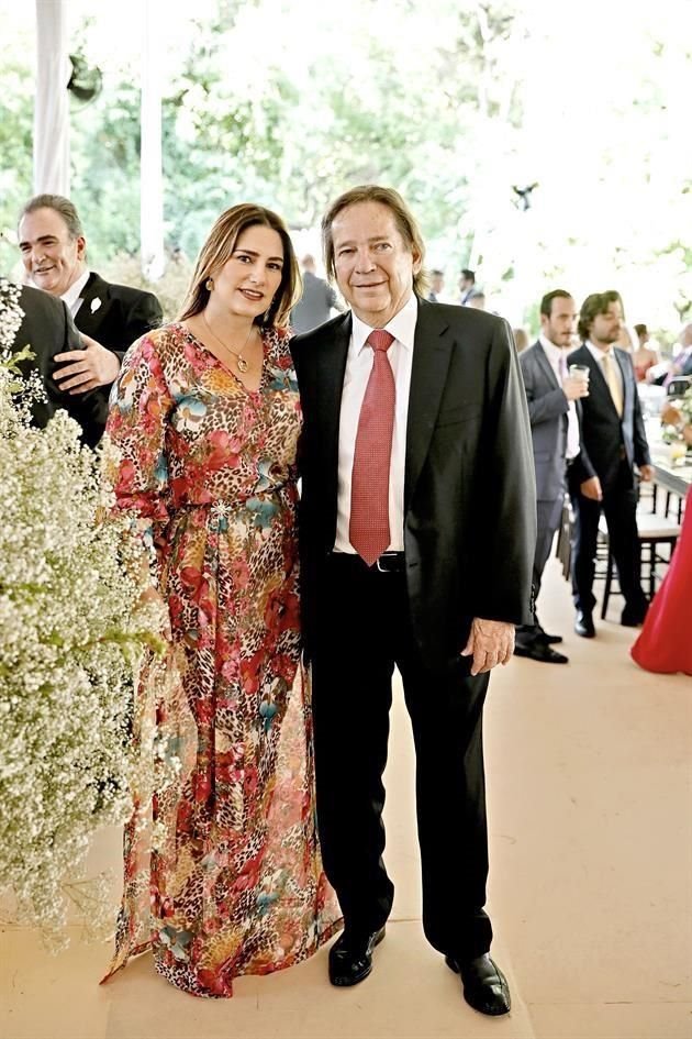 Alejandra Hinojosa de Gutiérrez y Sergio Gutiérrez Muguerza