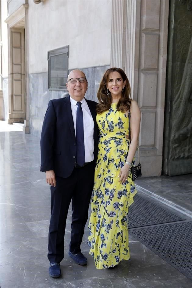 Fernando de la Fuente y Lolyna Ordaz de De la Fuente