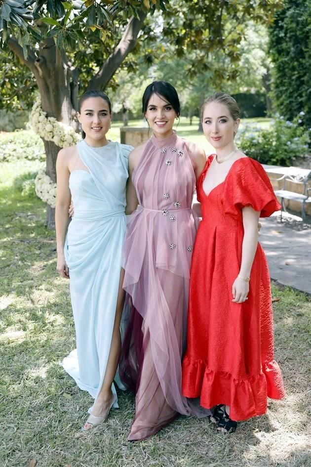 Roberta Treviño, Mayela Marcos y Venecia Garza