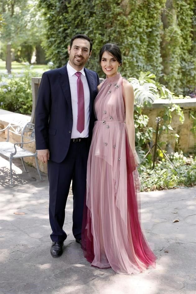 Virgilio Garza Guajardo y Mayela Marcos de Garza