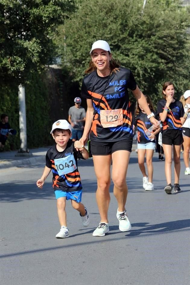 Javi Villalonga y Magaly Guerra