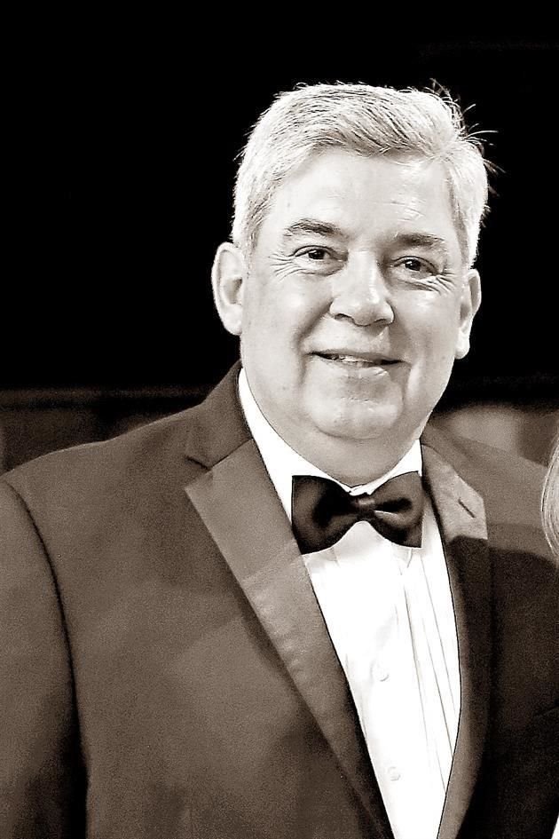 Carlos Hinojosa Alanís. 1956-2022