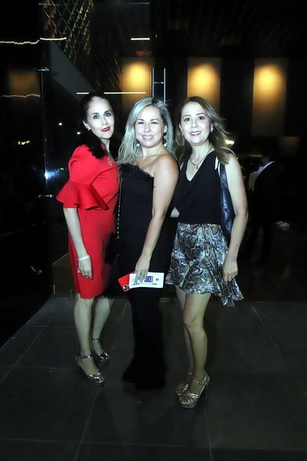 Manes Espino, Brenda Cantú y Claudia Carrillo
