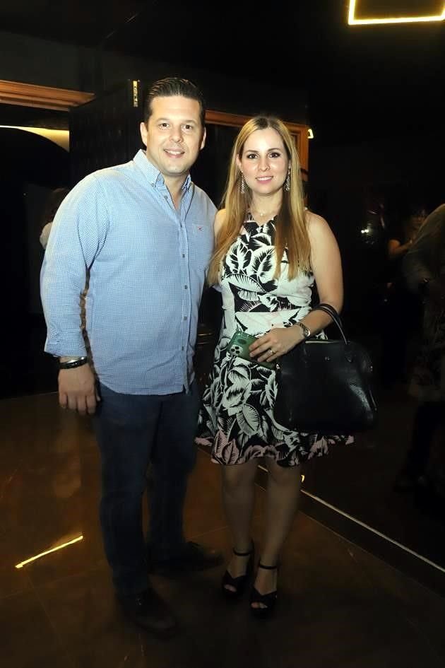 Fabricio Santos y Nora Treviño