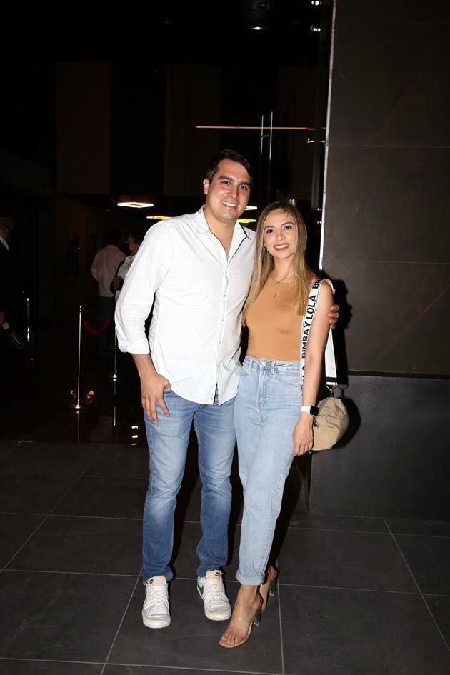 Ricardo Álvarez y Karen Smith