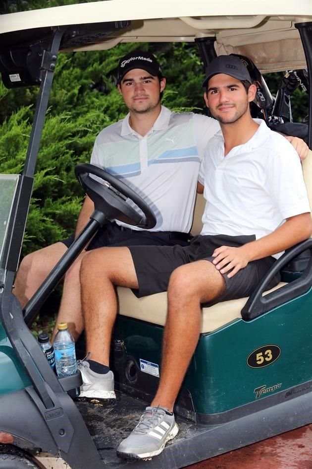 Bernardo Fernández y Adrián García