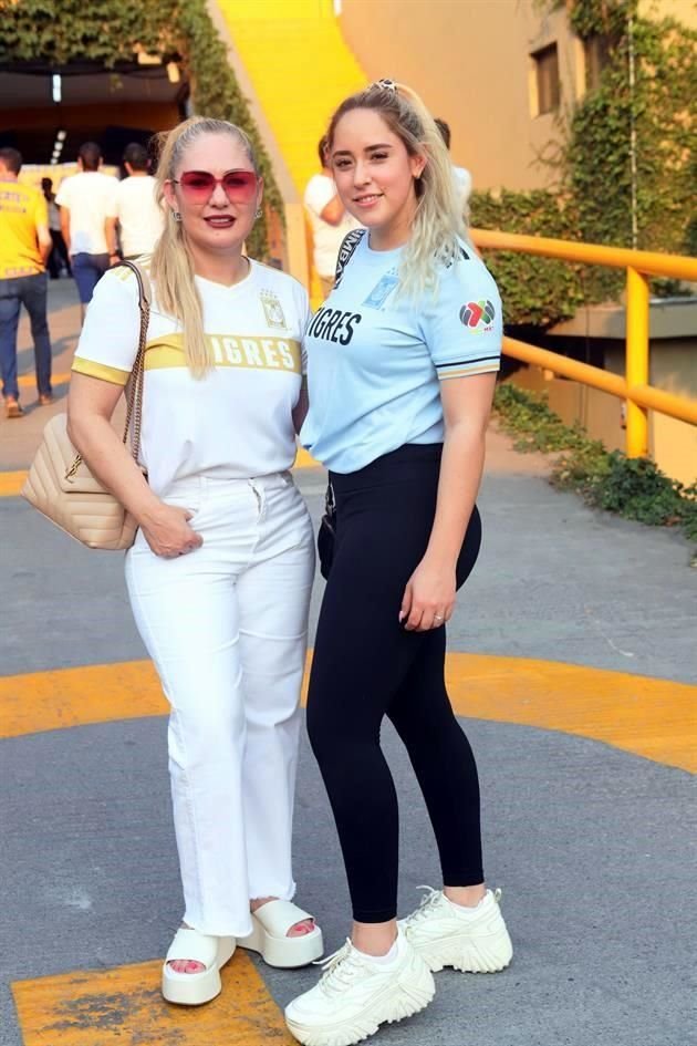 Oleyda de León y Evelyn de León