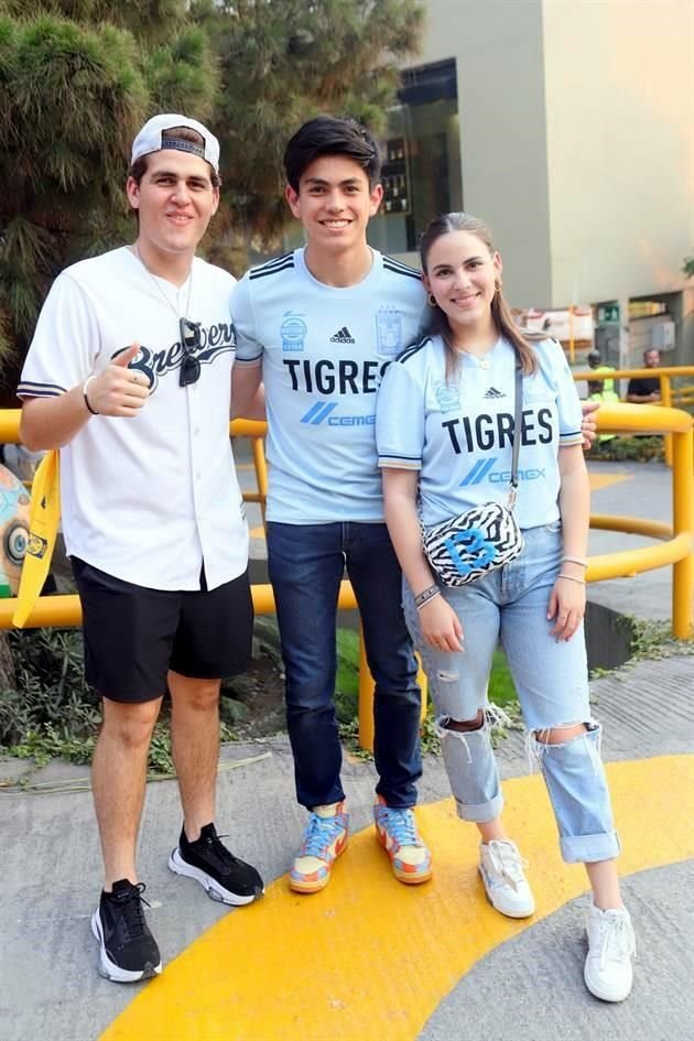 Juan José Gutiérrez, Emiliano Silva y Marie Barredo