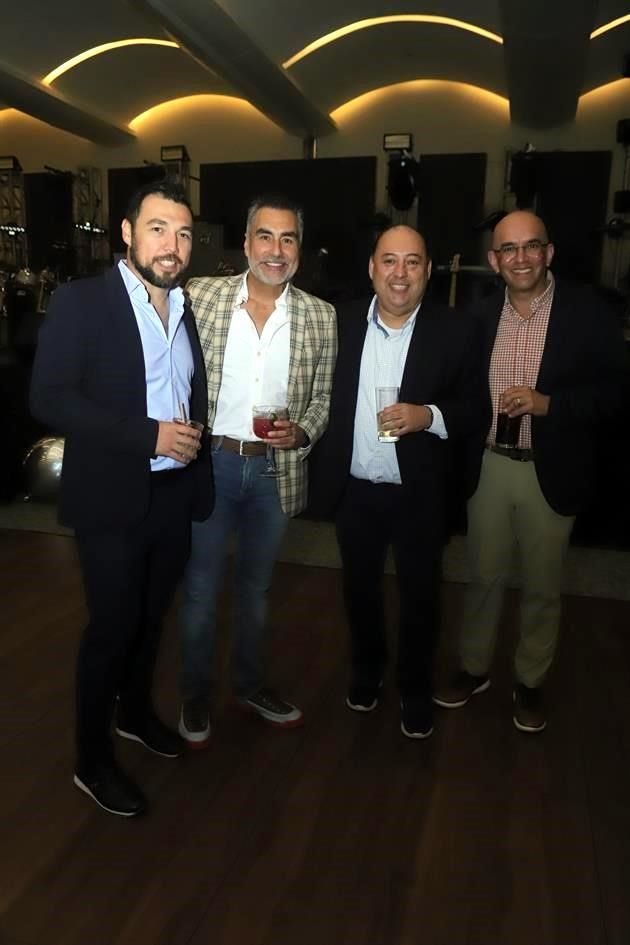 Jorge Salinas, Nayo Escobar, Mauricio Robles y Jorge Olvera