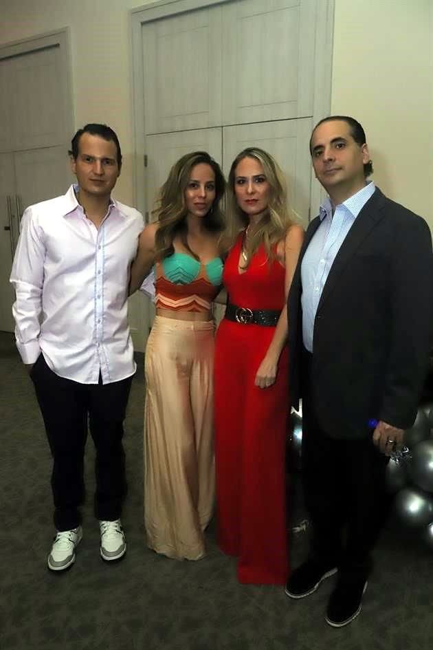 Marcelo Elizondo, Astrid Hernández de Elizondo, Vicky Zambrano de Yarte y Rodrigo Yarte