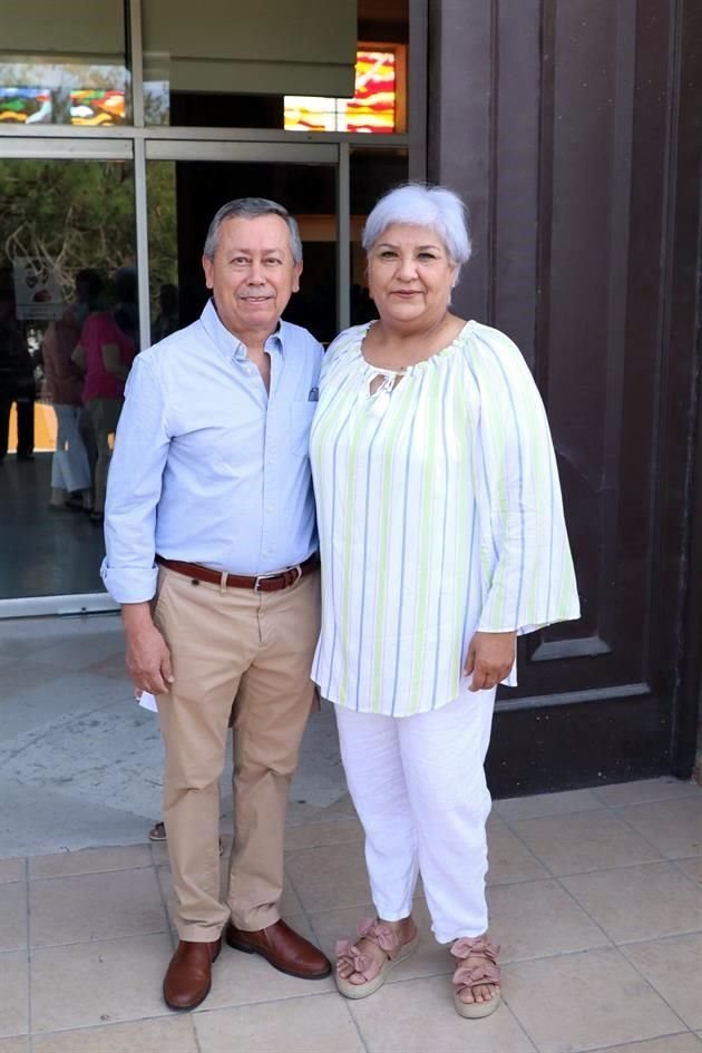 José Ortega y María Reyes