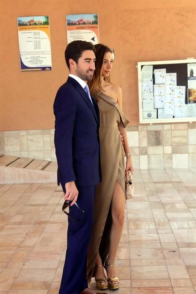 Gonzalo Evia y Gaby Quintero
