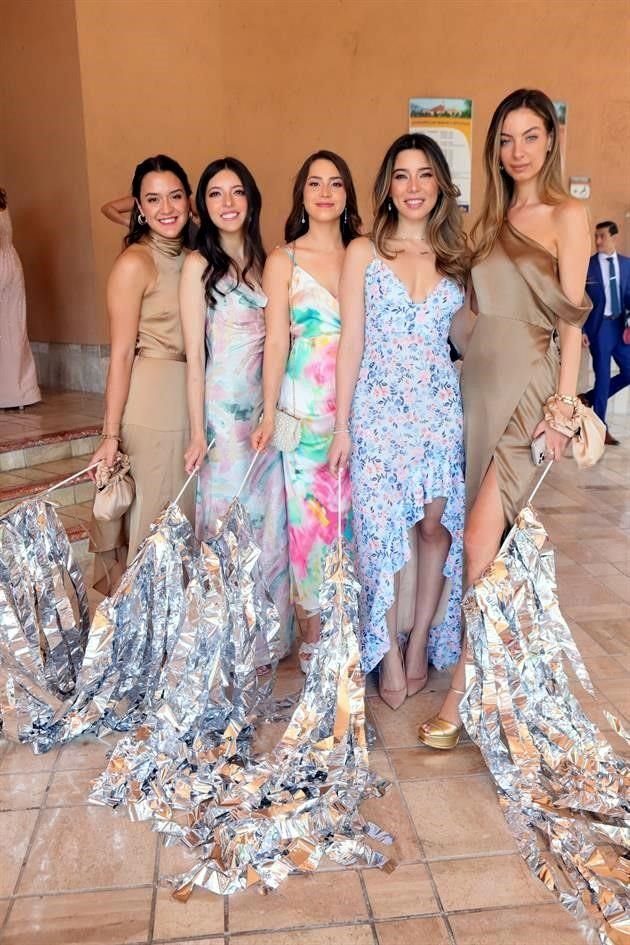 Cordelia Bremer, Jimena Velázquez, Mariel Fernández,.Veida Villarreal y Gaby Quintero