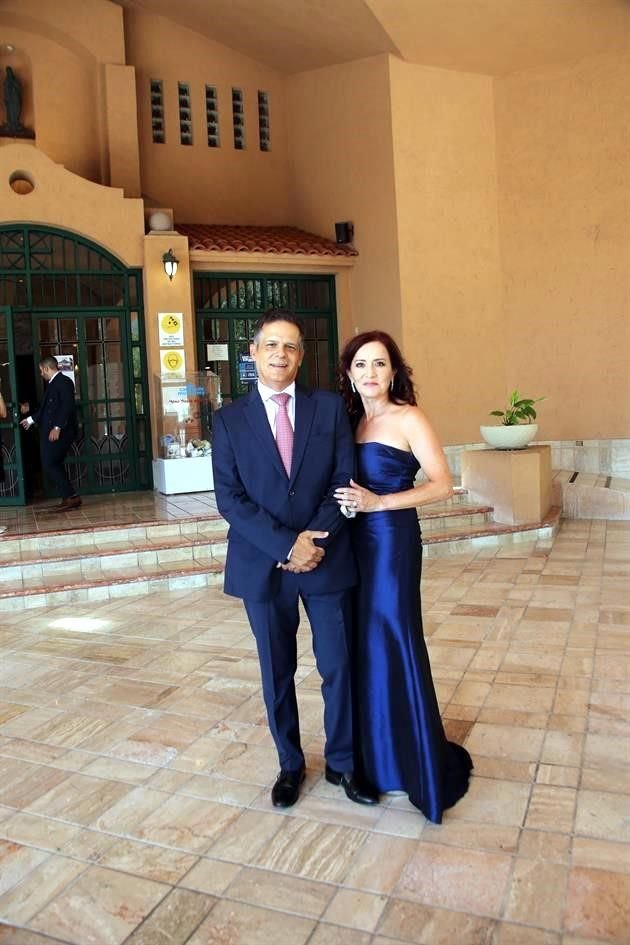 Fermín Gutiérrez y Lourdes Olvera de Gutiérrez