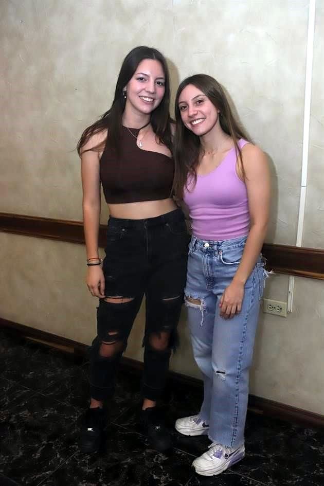Regina Cárdenas y Roberta Cortina