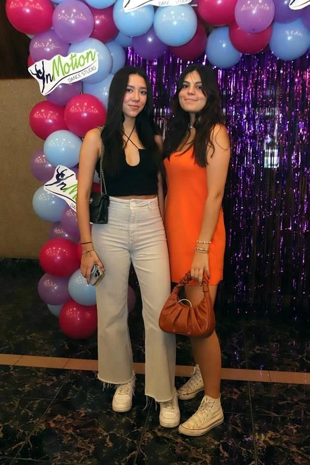 Michelle Flores y Angela Núñez