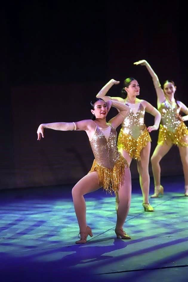 Alumnas de InMotion Dance Studio.