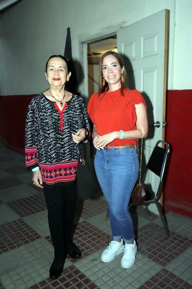 Rosario Zambrano y Dulce Briones