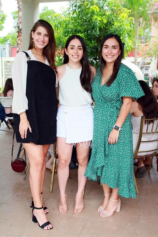 María Fernanda Velasco, Ana Lucía Araujo y Mariana Cruz