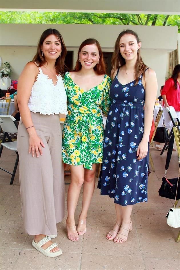 Montse García, Lupita Villarreal y María Bonilla