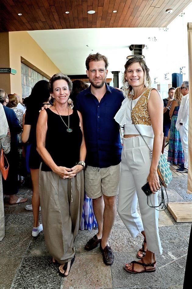 Cristal de la Parra, Julian Pregardien e Ivette Lakatos