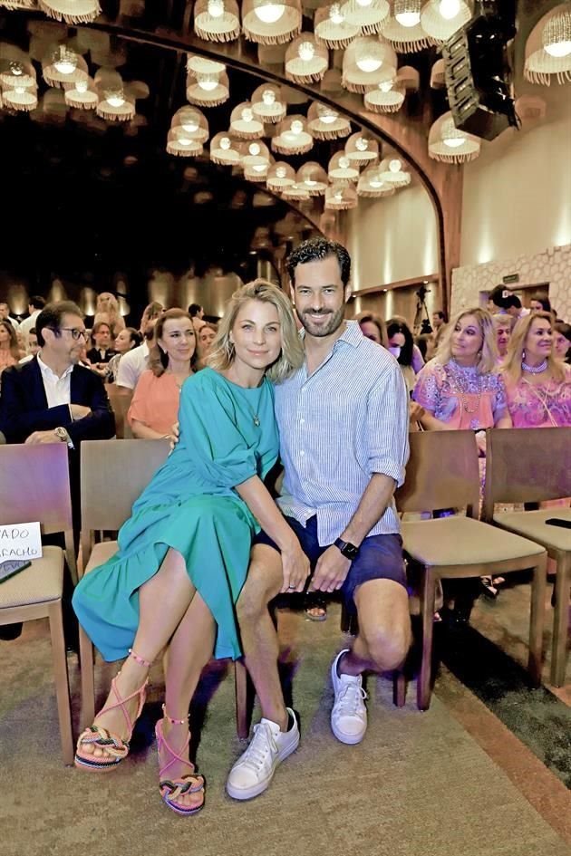 Ludwika Paleta y Emiliano Salinas