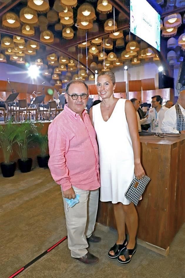Federico González Compeán y Tania López