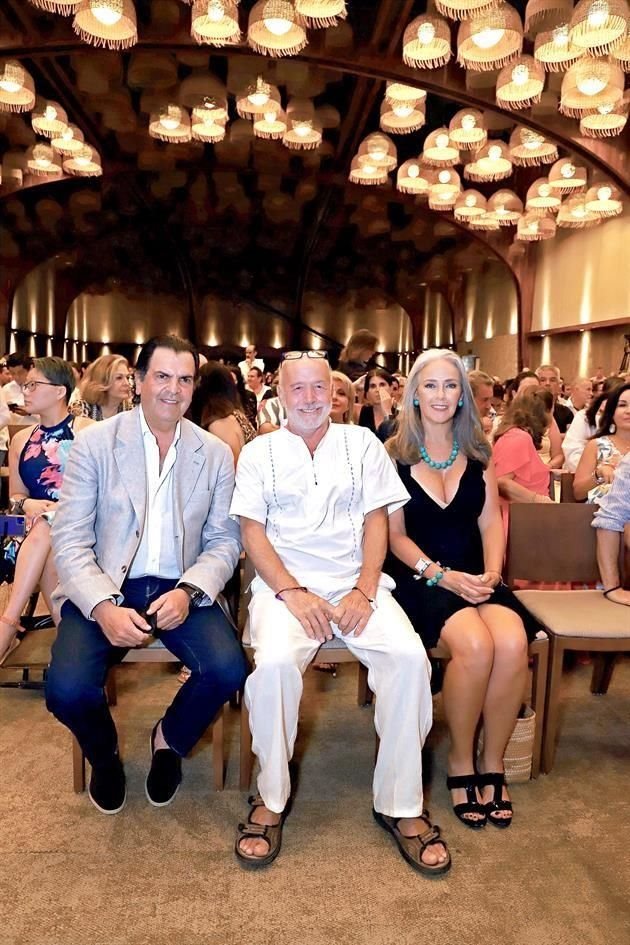 Alejandro Baillères, Manelick de la Parra y Jeanne Donnadieu