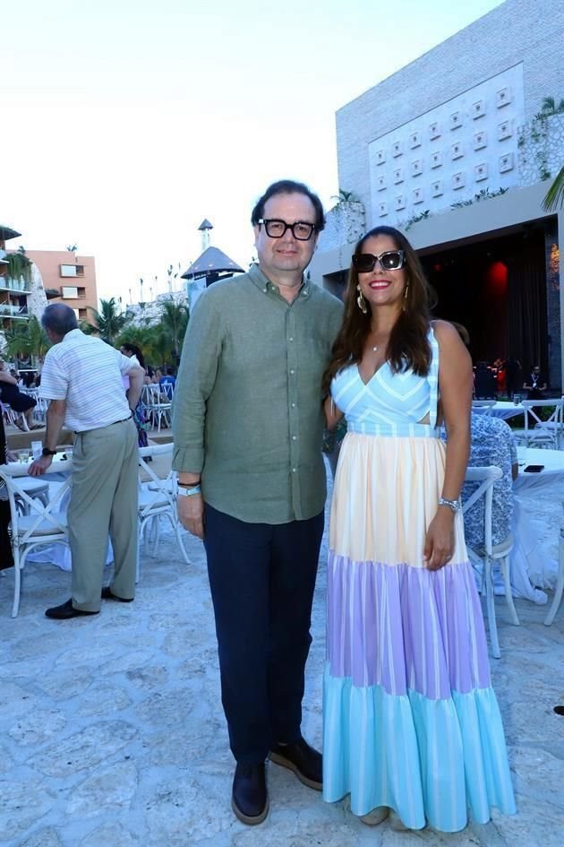 Adolfo González y Fabiola Betanzo