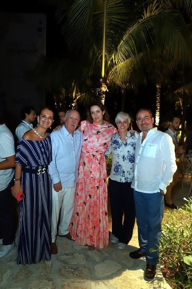 Maye Castro, Bruno Newman, Alondra de la Parra, Anna Reynolds y Xavier Cortina