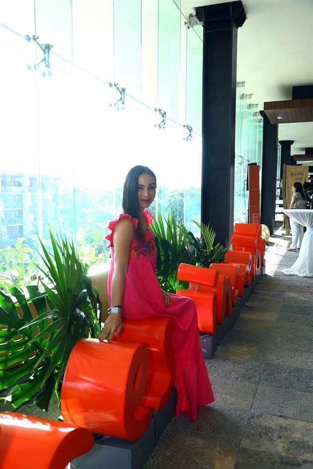 Claudia Lizaldi