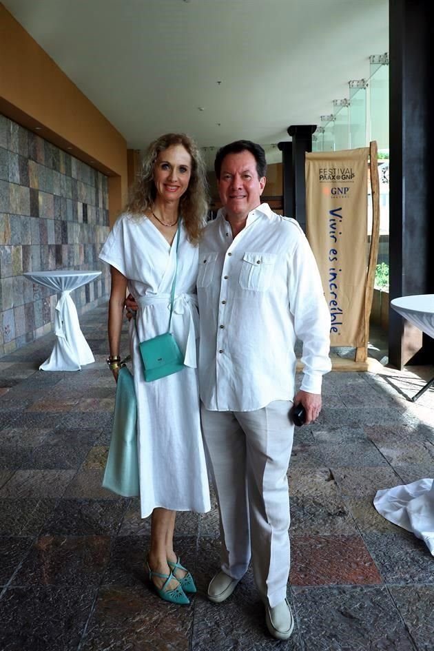 Sonia Pérez Rea y Ernesto Pérez Rea