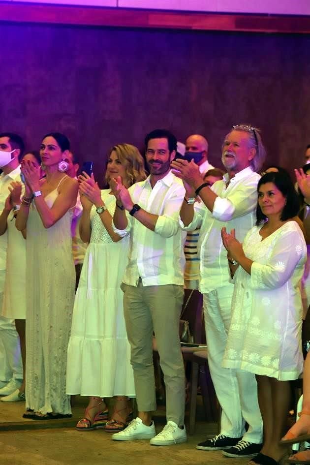 Celina del Villar, Ludwika Paleta, Emiliano Salinas, Zbigniew Paleta y Patricia de la Cruz