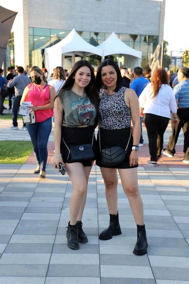 Angeli Aguilar y Angelena García