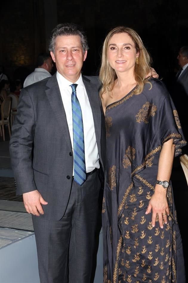 Alejandro Torres y Michelle Lepeley
