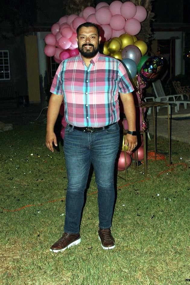 Alejandro Cantú