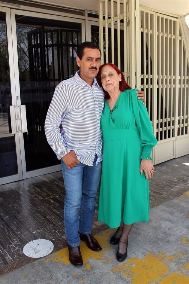 Juan Blanco y Elva Cabrera Bermea