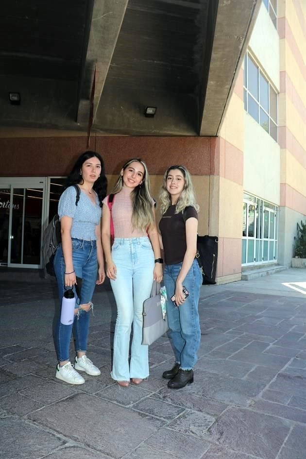 Ana Cristina Villanueva, Andrea Cruz y Mariana González