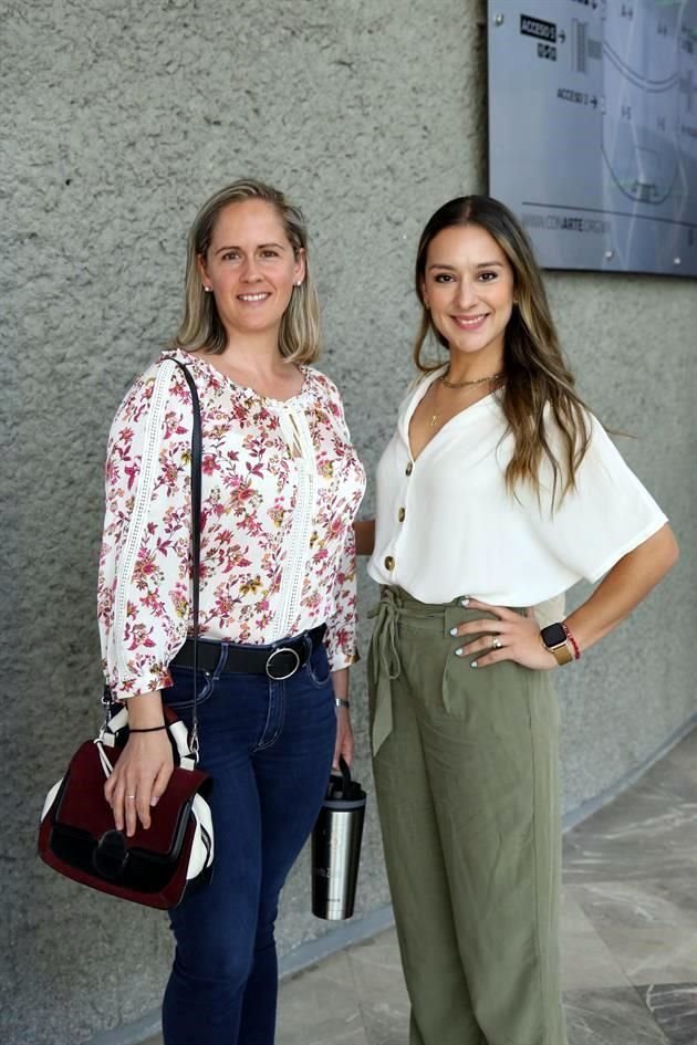 Aisel Delgado y Rosalinda Moeller