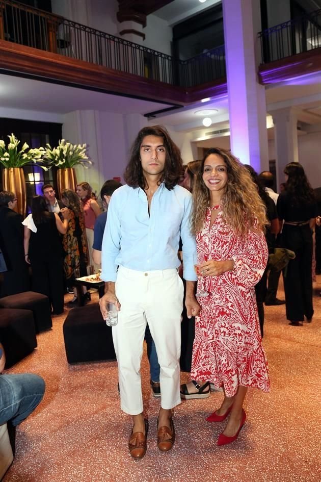 Matthis Loutreuil y Emilia Hernández, hermana de Isaac