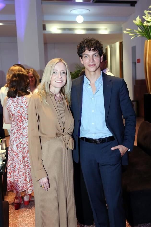 Bárbara Herrera de Garza e Isaac Hernández