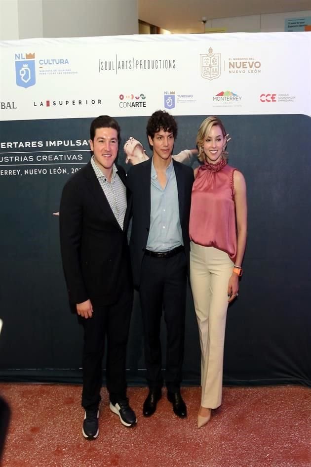 Samuel García, Isaac Hernández y Mariana Rodríguez Cantú