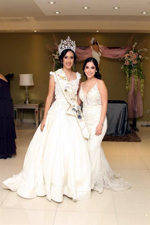 Ana Paola Treviño Cavazos, reina saliente y Galilea Tamez, reina entrante