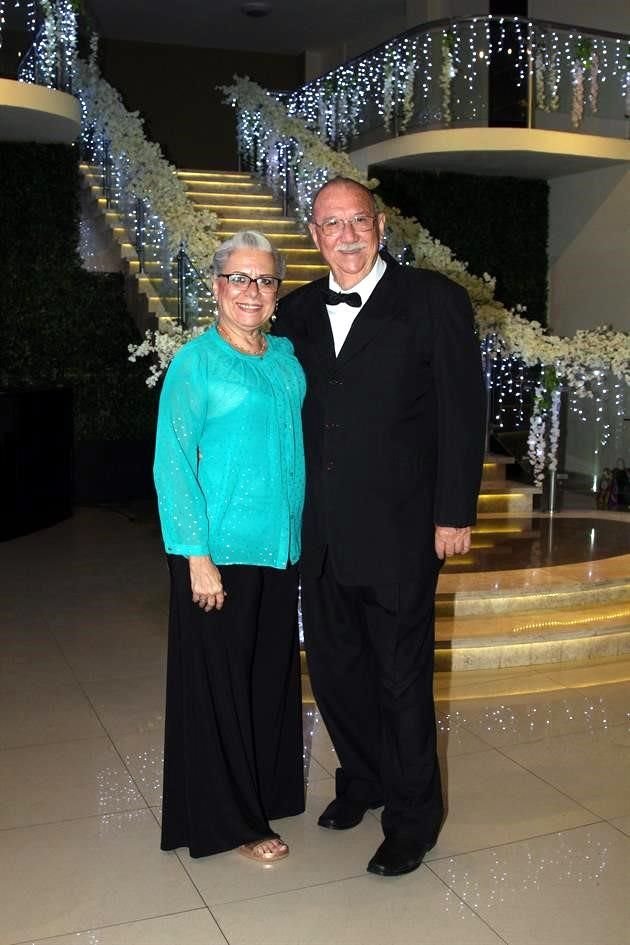 Elsa de Montemayor y Luis Montemayor
