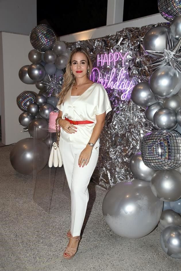 Ana Salinas