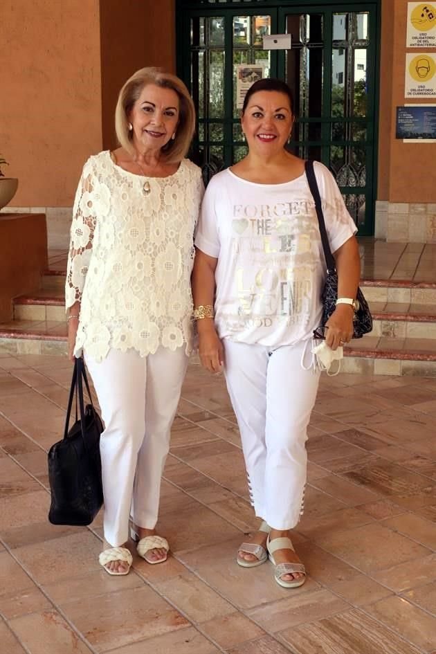 Yolanda Marcos de Guzmán y Melva Garza de Rodríguez