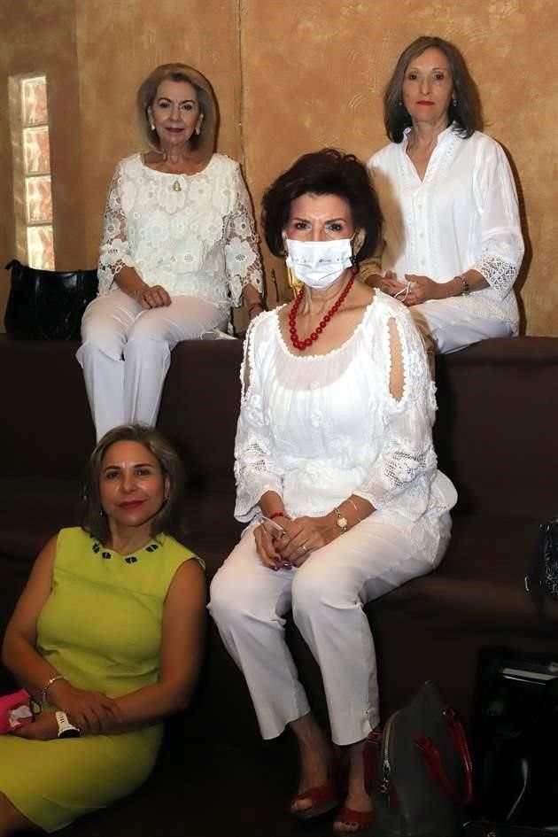 Yolanda Marcos, Blanca Montemayor, Maya Villarreal y Leticia González